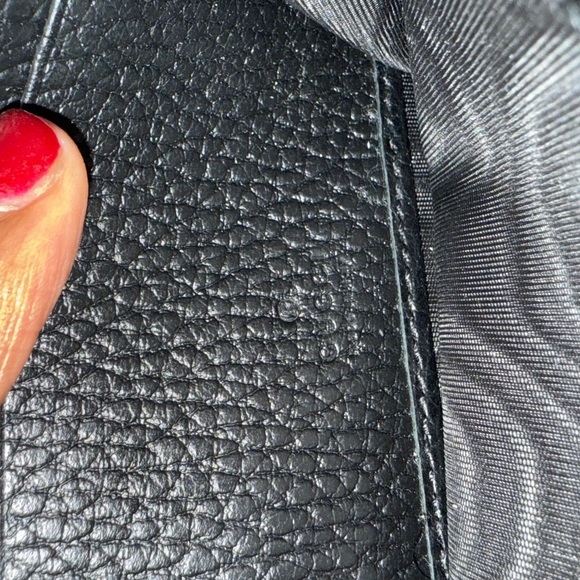 Selling Gucci Marmont Leather Continental Wallet. - Picture 4 of 7